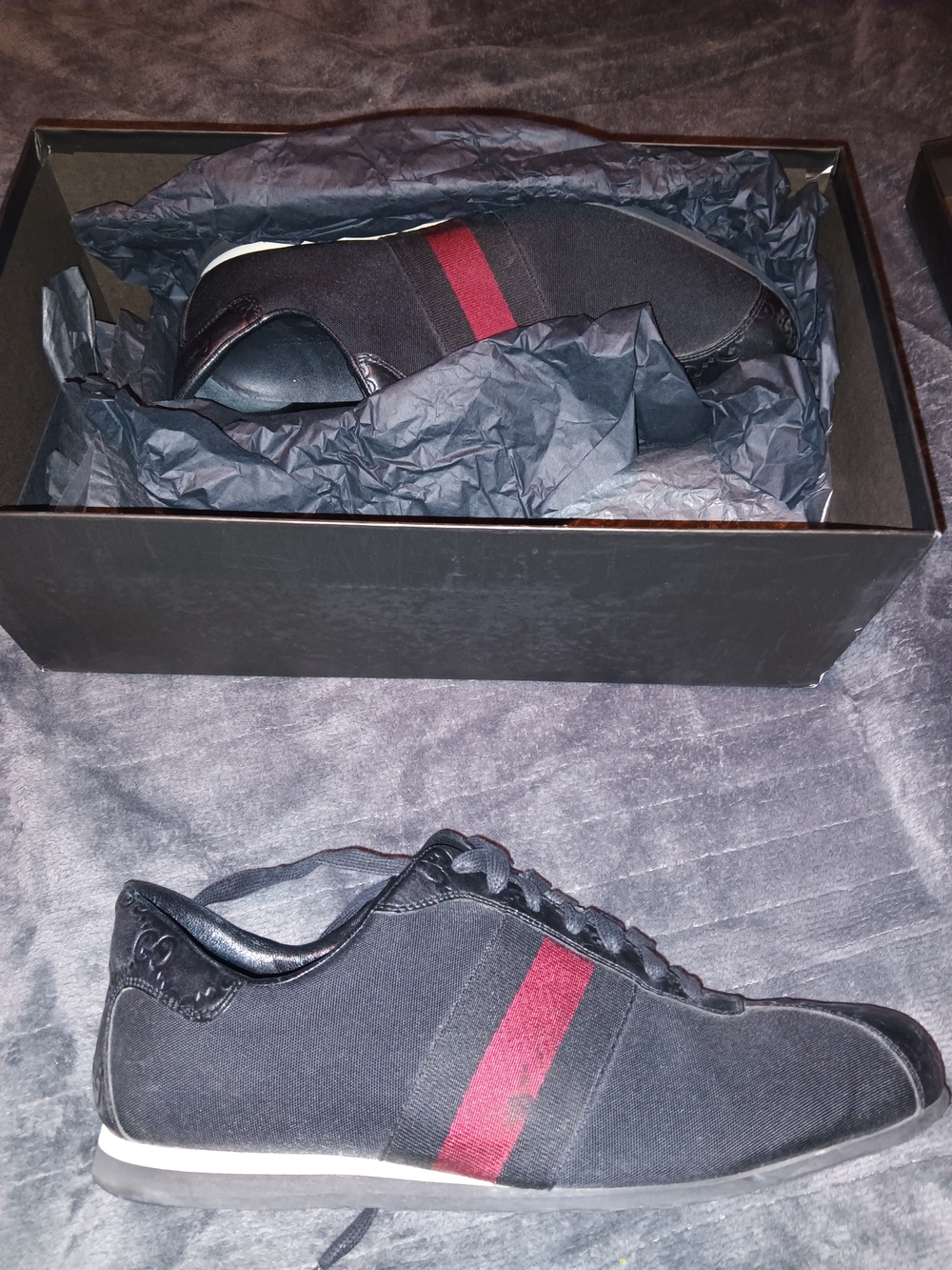 Gucci Black Sneakers with Red Web Stripe - Picture 5 of 5